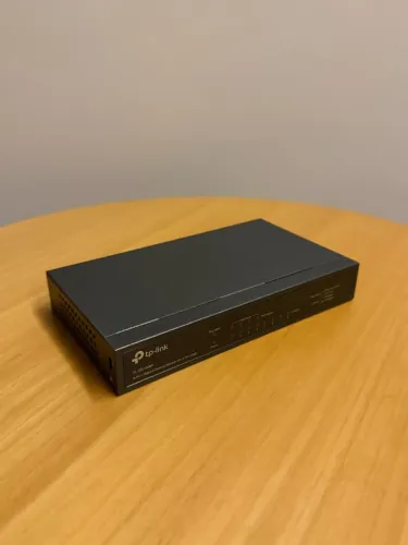 Switch TP-Link TL-SG1008P 8 Portas Gigabit com PoE+