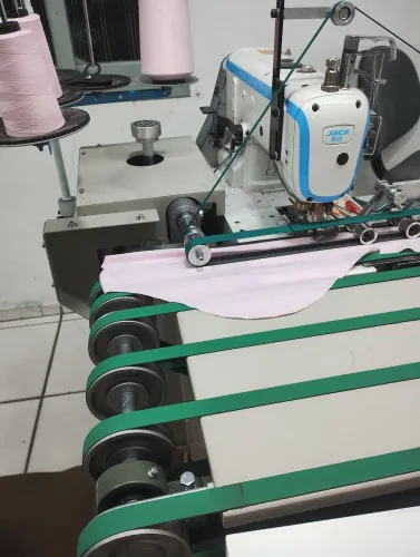Máquina esteira industrial 