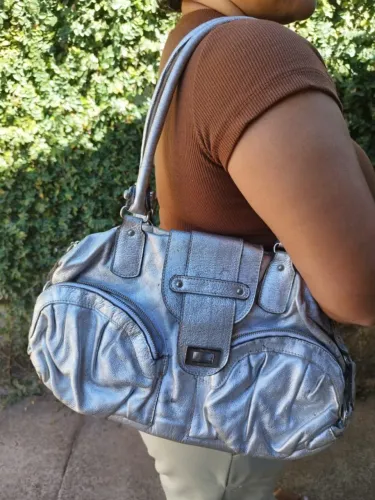 Bolsas femininas Couro Legítimo (03 unidades) R$99,00