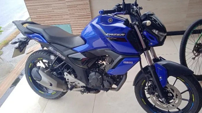 Fz15 2023 azul