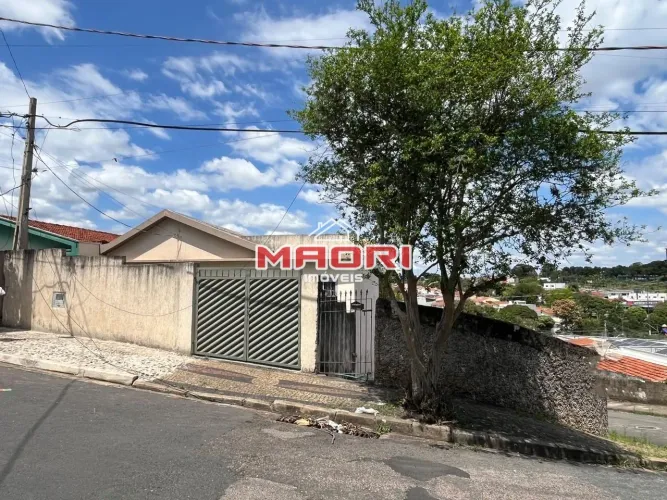 Casa térrea à venda no bairro Castelo em Valinhos