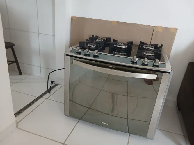 Fogão electrolux kithen a gas e elétrico 120v
