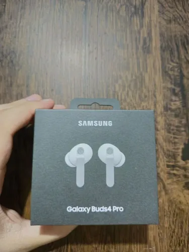 Samsung Galaxy Buds 4 Pro Branco (LACRADO)