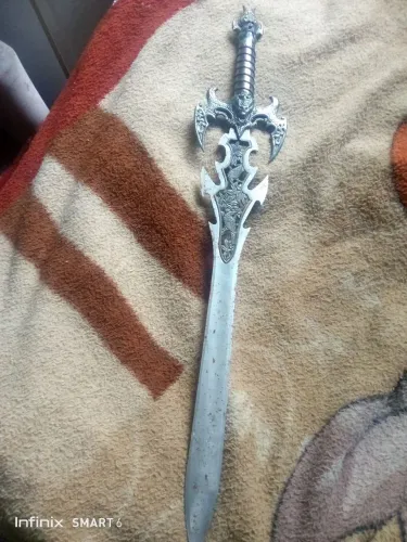 Vendo espada decoração 