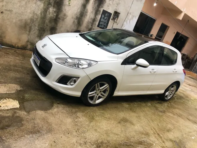 Peugeot 308 Feline 2.0 Flex 16V 5P Aut. 2013