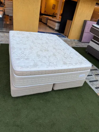 Colchão Queen MAXFLEX LÁTEX SEMINOVO - entrego! 