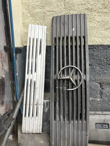Pára-choque com grade do 1620 Mercedes