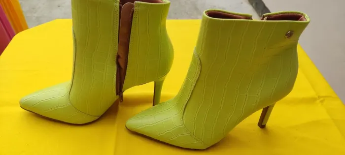 3 botas novas número 36