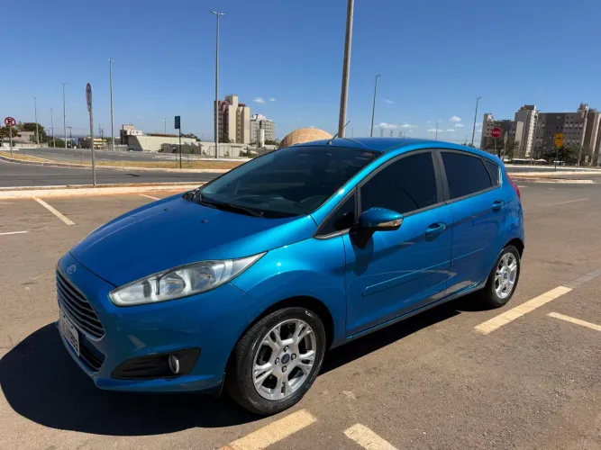 Ford Fiesta 1.6 16V Flex Mec. 5P 2014