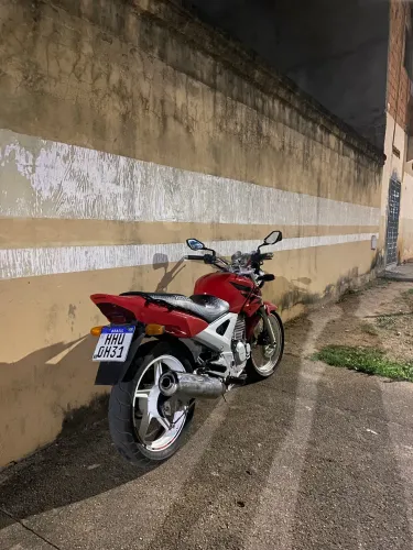 Vendo ou Troco Twister 250