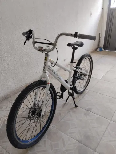 Bike montadinha zero