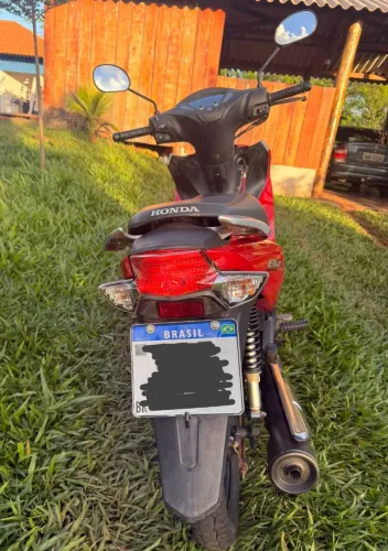 Honda Biz 2022 vermelha