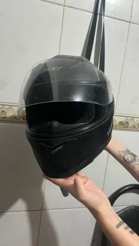 Capacete