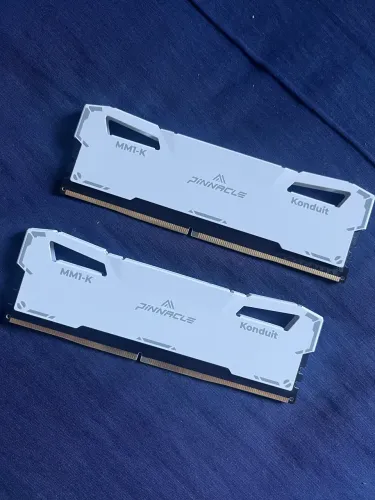 memória ram 2x8 (16gb) 3200mhz 