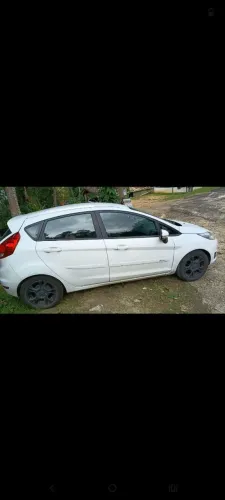 Ford Fiesta 1.5 16V Flex Mec. 5P 2015