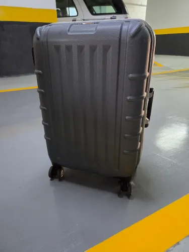Mala de bordo pequena rigida samsonite