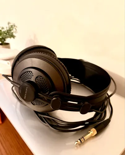 Fone de ouvido Gamer e Mixagem Samson sr850