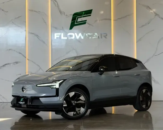 Volvo EX30 E60 Plus (elétrico) 2024