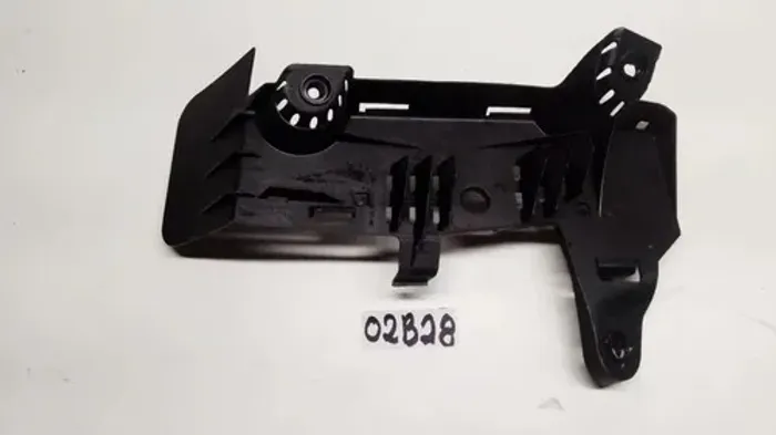 Suporte Do Descanso Do Pe Audi A3 2016 5q1864775a (02b28)