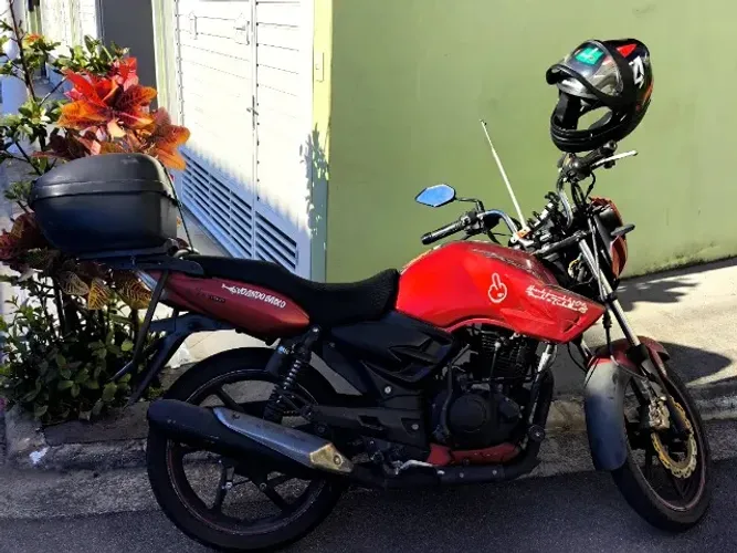 Vendo moto Dafra y2012