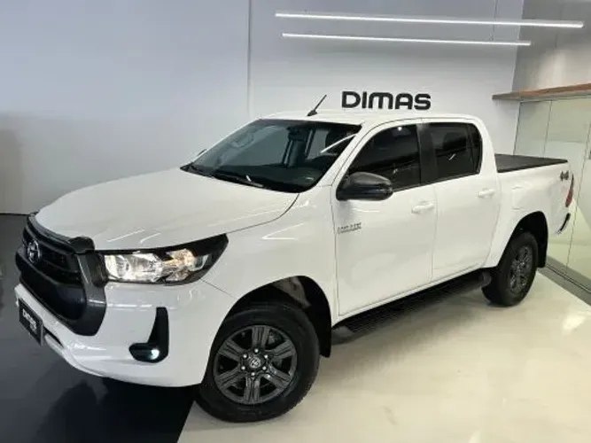 Toyota Hilux CD SR 4X4 2.8 TDI Diesel Aut. 2025