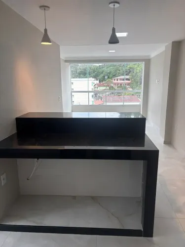 Apartamento Novo no centro de marechal Floriano, com elevador e garagem. Alugo