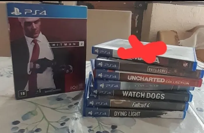 JOGOS DE PS4 SE LEVAR TODOS FAÇO POR 350,00