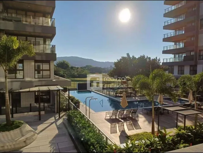 Apartamento Residencial à venda, Jurerê Internacional, Florianópolis - AP1670.