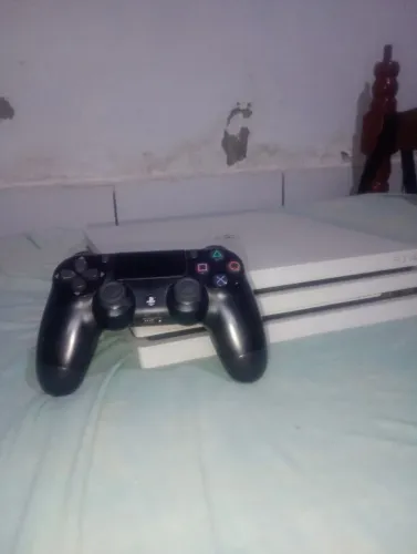 (PS4 PRO EDIÇÃO LIMITADA WHITE) SO RETIRADA