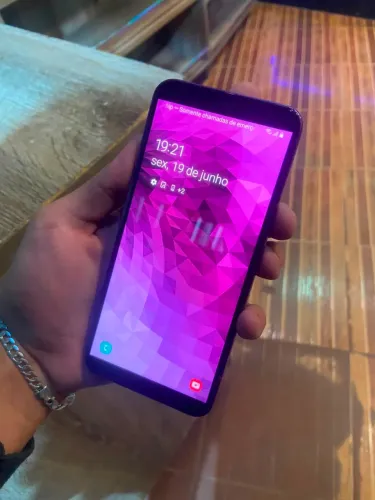Samsung j6