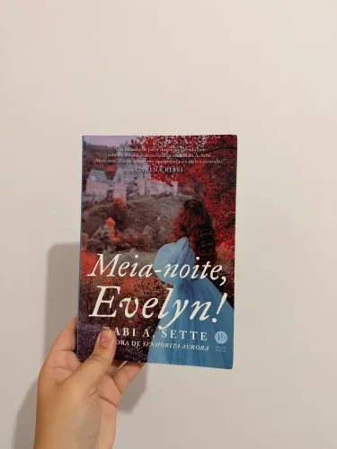 Livro meia-noite Evelyn 