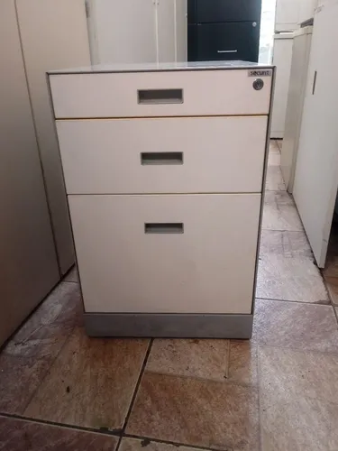 Gaveteiro de aço