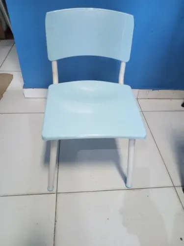 Cadeira fixa escolar infantil
