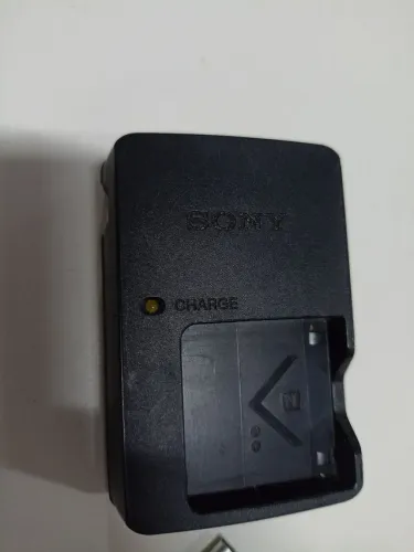 Carregador de bateria Sony