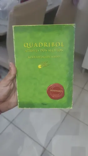 Quadribol Através dos Séculos - Livro de Hogwarts