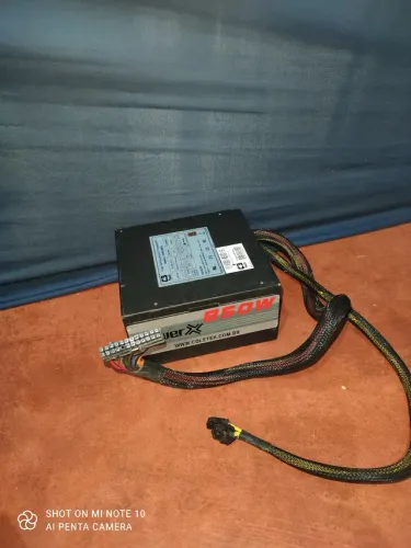 Fonte de 850w usada, preço negociável