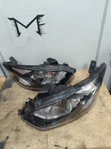Par farol Chevrolet Onix LT s/ led original 2018 a 2020