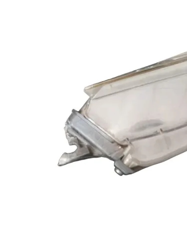 FAROL L E PRIUS COM DETALHE DO TOYOTA PRIUS 2013/2013