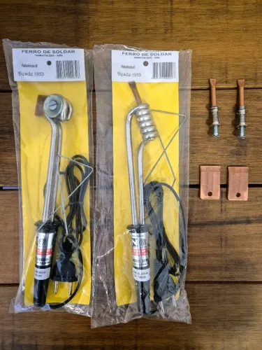 Kit com 02 Ferros de Solda e 04 ponteiras de cobre