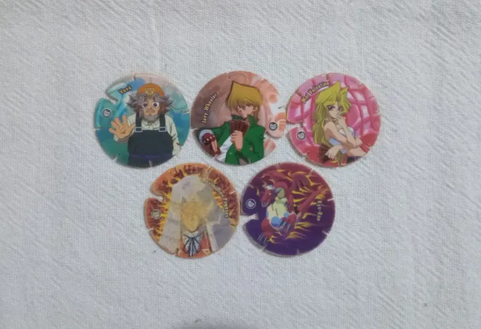 19 Tazos Yu-Gi-Oh Metal e Arma e Voa Elma Chips