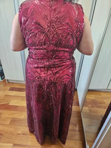 Vestido de festa vinho/marsala com paetê - Tamanho 50 - Novo