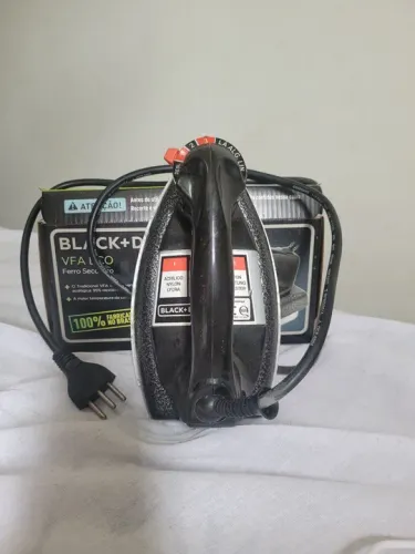 Ferro de Passar Black+Decker VFA 1100 - Novo