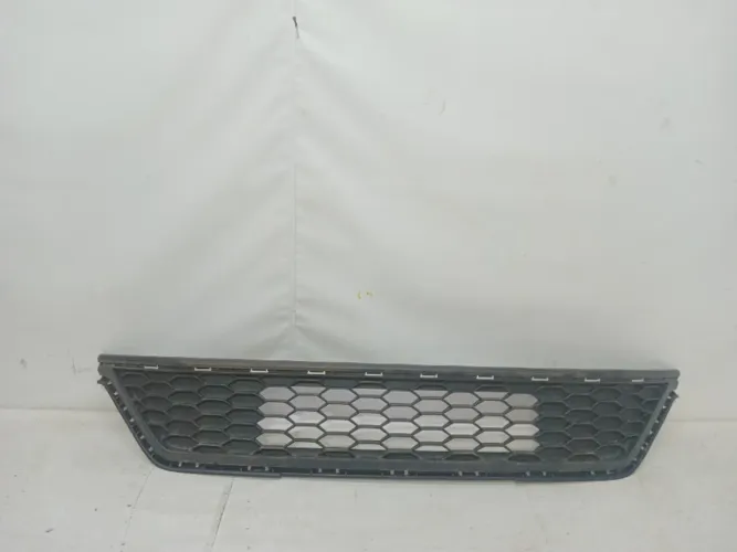 Grade Inferior Central Parachoque Diant Gol Saveiro 16/18 G7