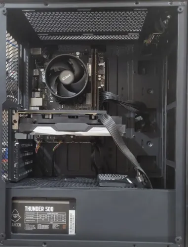PC Gamer Ryzen 5 5500 / 16GB RAM / RX 580 8GB - Semi Novo