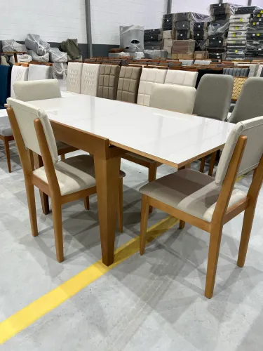 Mesa Extensível 1,80 com 4 Cadeiras