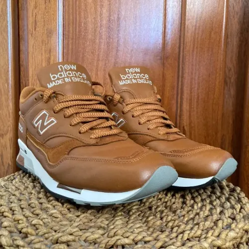 Tênis NewBalance Marrom tam.41