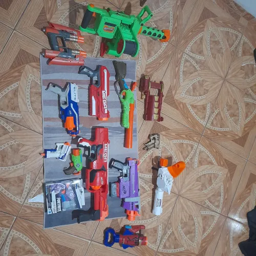 Coleção de Nerf e Armas de Brinquedo- consultar preços no chat