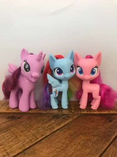 3 Pôneis