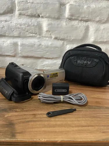 Filmadora Sony DCR-SR45 usada