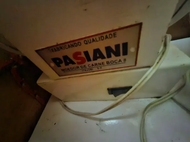 Vendo Moedor/picador de carne Profissional (ACEITO PROPOSTAS)
